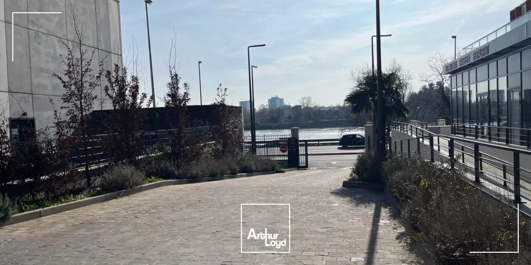 Locaux d'activité à louer à ARGENTEUIL 95100