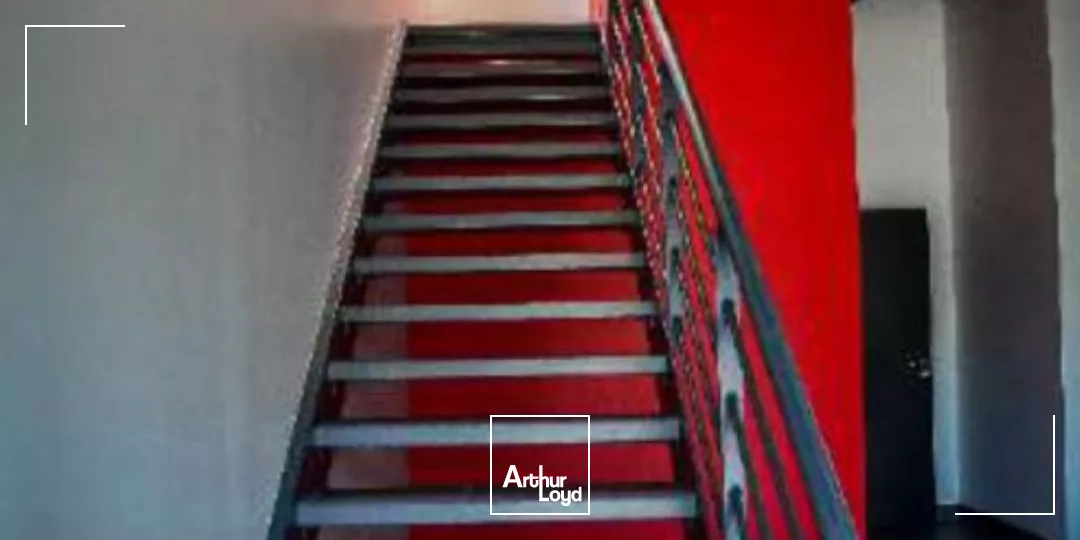 Cellule d'activité neuve de 800m² disponible à la location