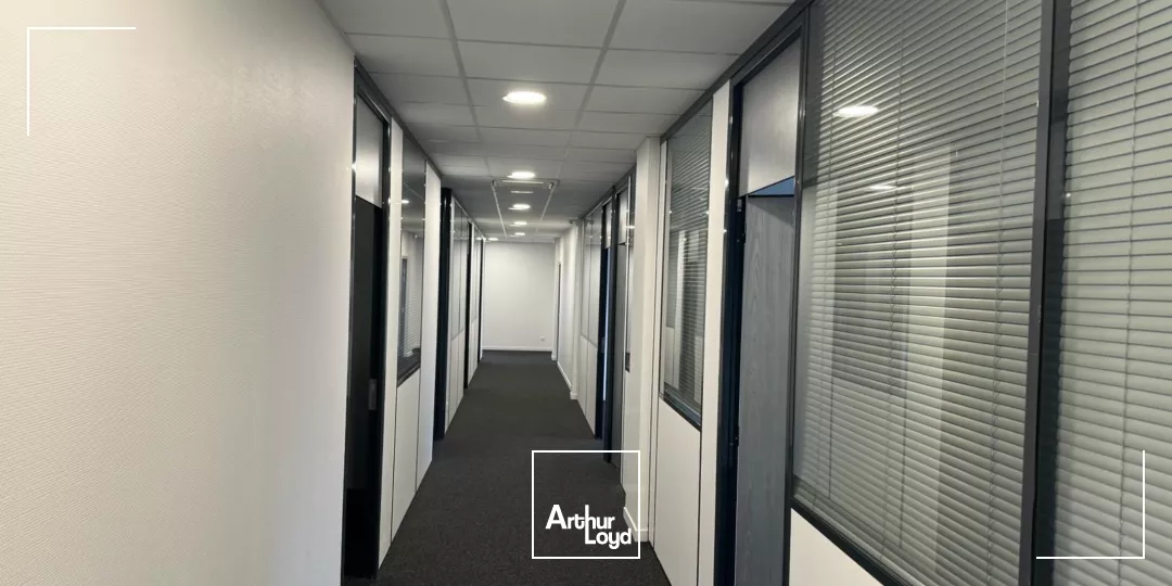 Bureaux à louer 100 - 200 m²