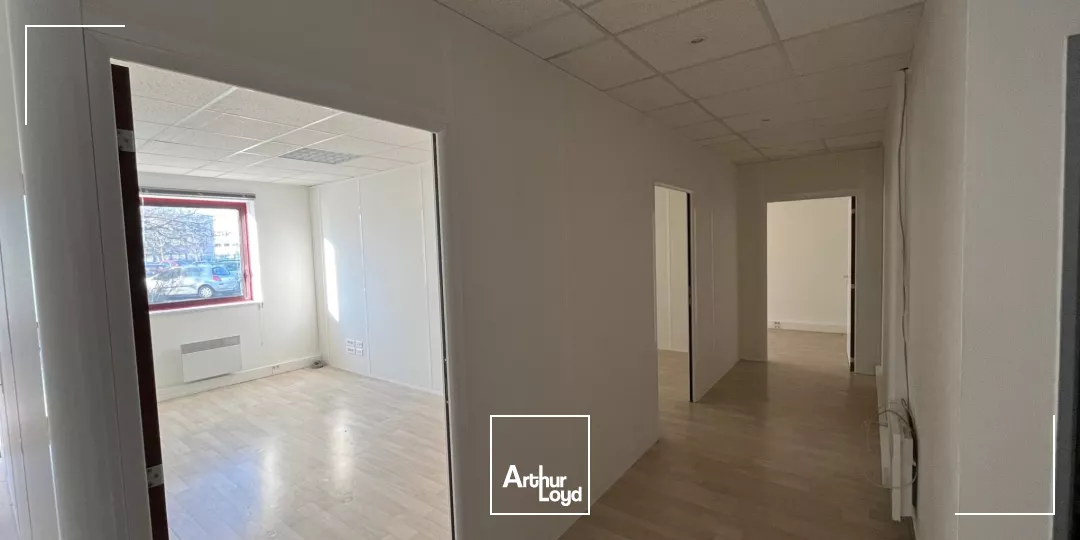 Locaux d'activité à louer à HERBLAY 95220