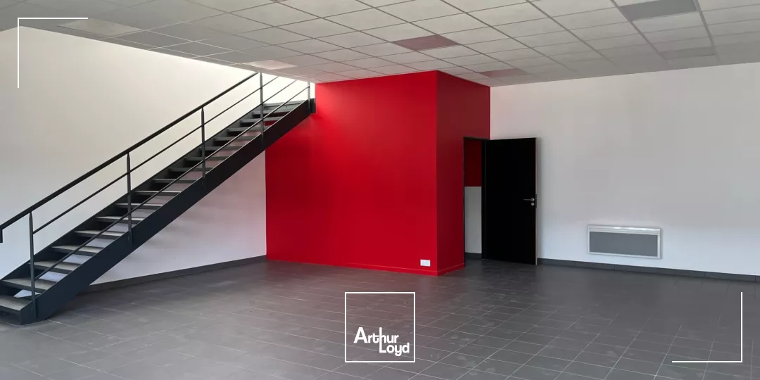 Locaux d'activité à louer à FREPILLON 95740