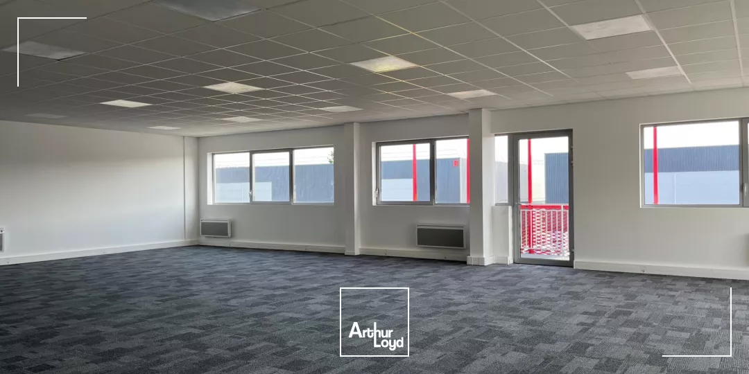 Locaux d'activité à louer à FREPILLON 95740