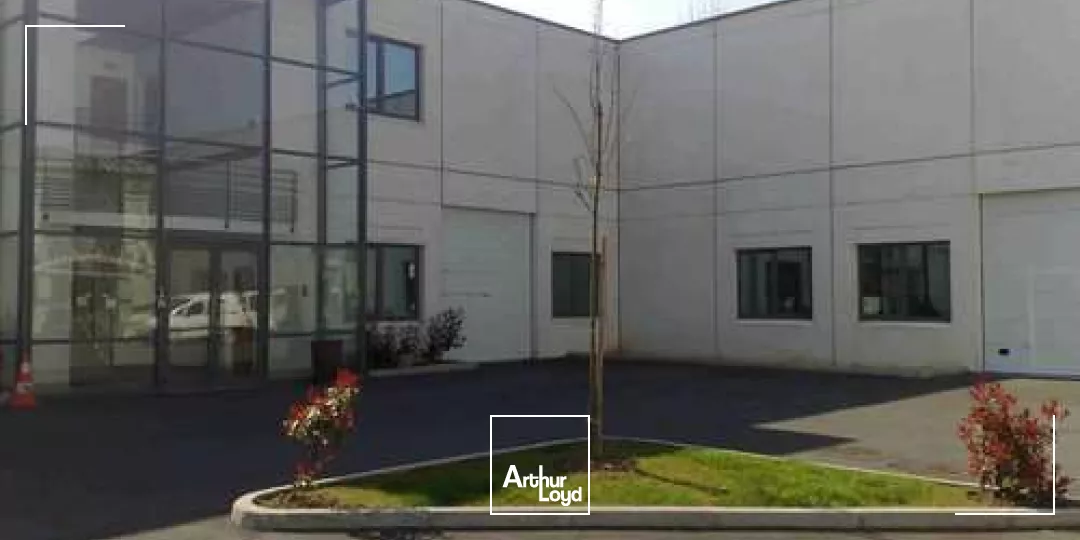 LOCAUX D'ACTIVITE/BUREAUX A LOUER QUAIS DE SEINE