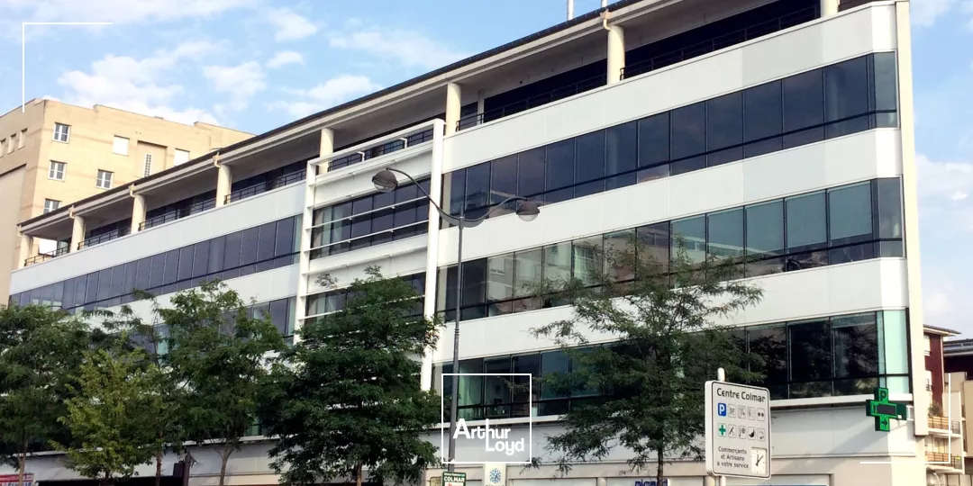 Bureaux rénovés et lumineux à Rueil Malmaison - RER A à proximité - Quartier dynamique