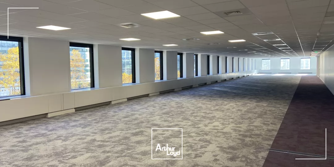 Bureaux à louer à COURBEVOIE LA DEFENSE 92400