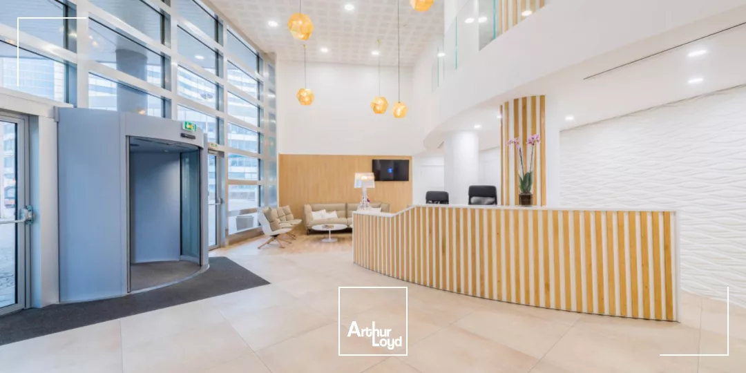 Bureaux à louer à COURBEVOIE LA DEFENSE 92400