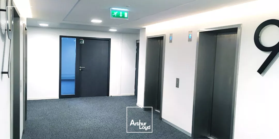 Espaces de bureaux fonctionnels à proximité de la dalle de la Défense