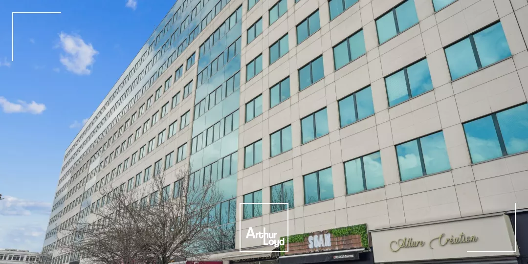 Bureaux avec parking dans un quartier animé - Grande souplesse d'aménagement