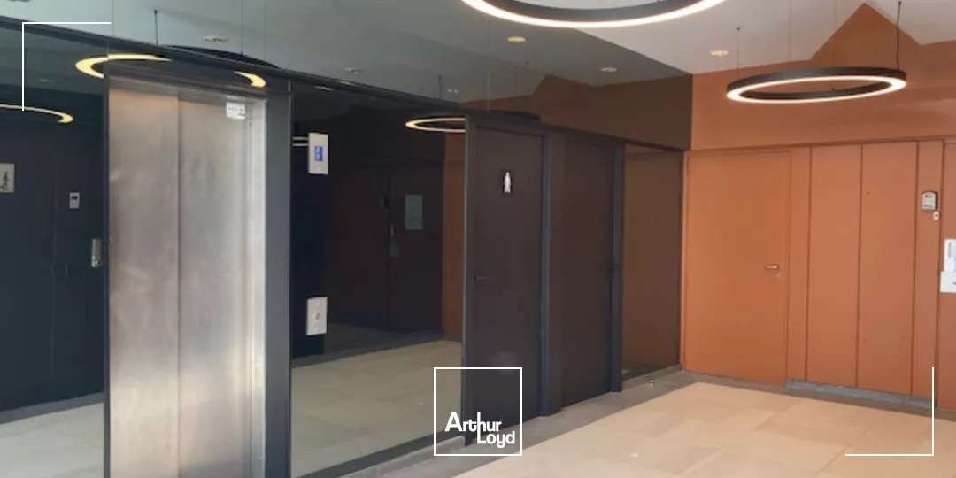 Bureaux rénovés - Proche RER - Parc des Barbanniers