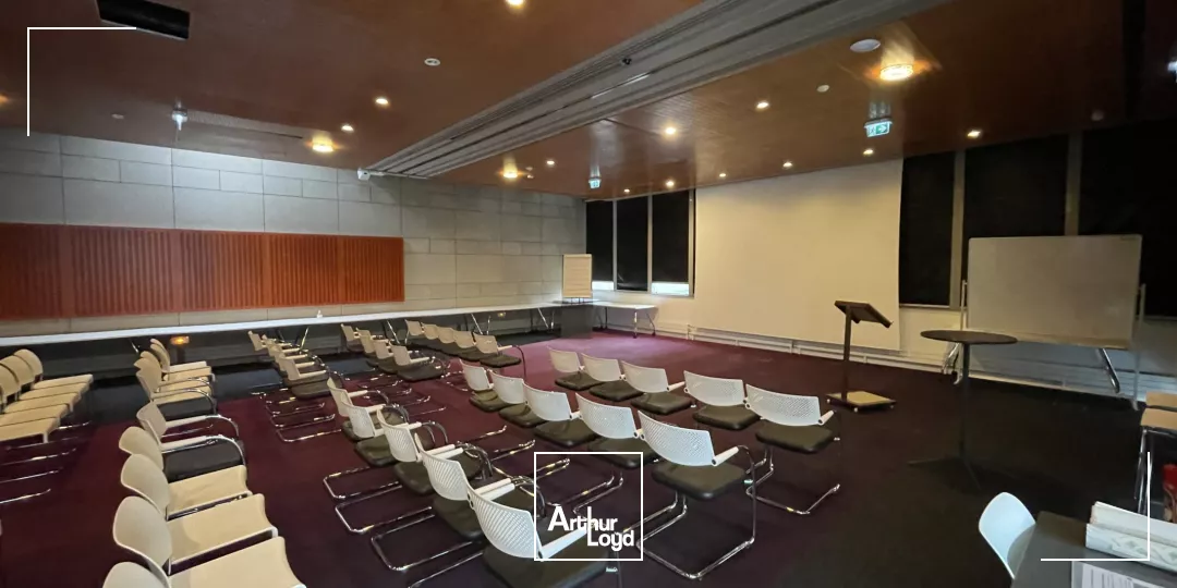 Bureaux lumineux à louer - Nombreux services - Berges de Seine 