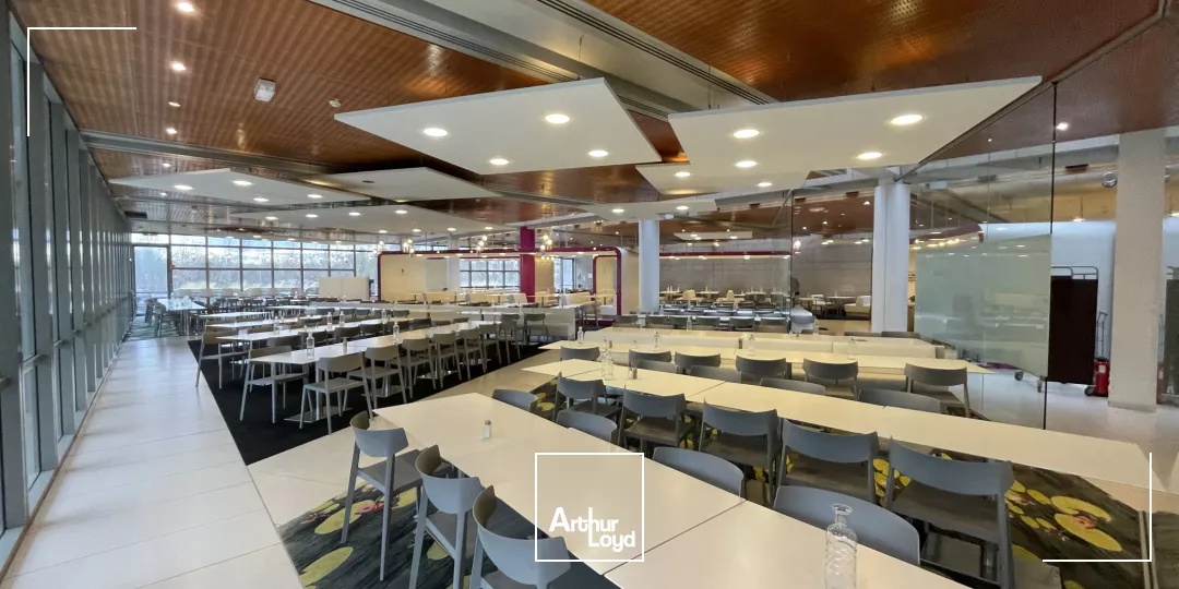 Bureaux lumineux à louer - Nombreux services - Berges de Seine 