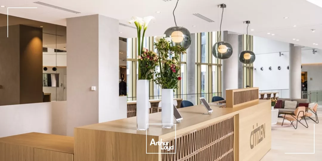 Bureaux rénovés avec jardin, à louer à Colombes