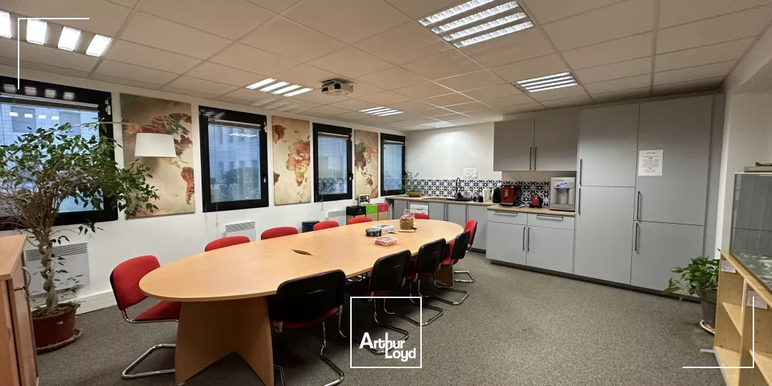 Bureaux à vendre à NANTERRE 92000