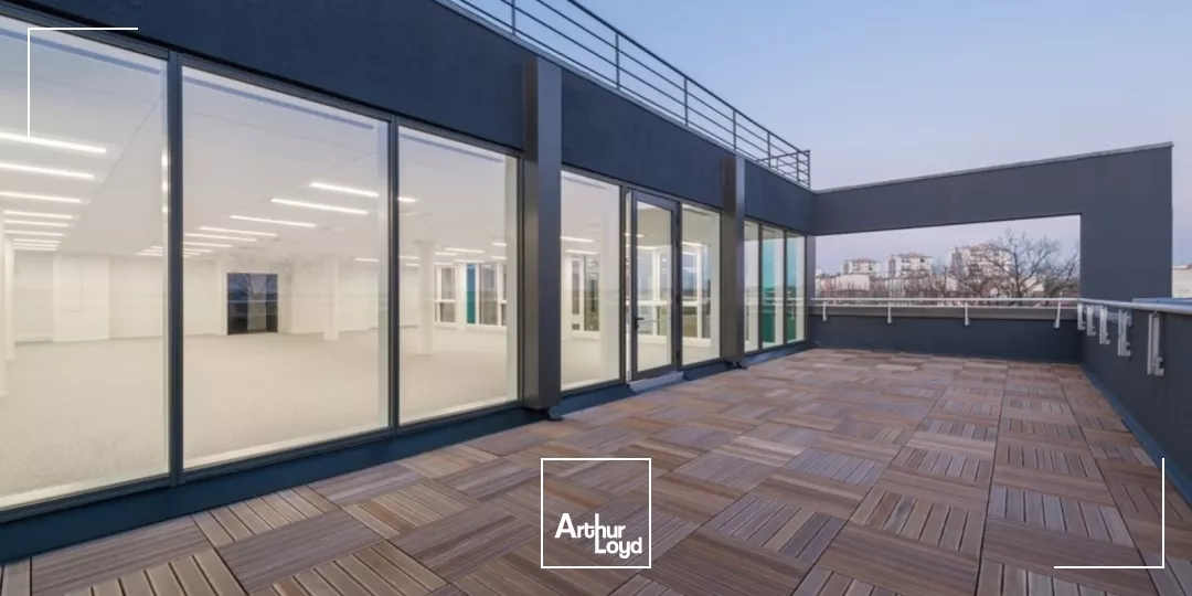 Face au CCR VELIZY 2, Bureaux de qualité