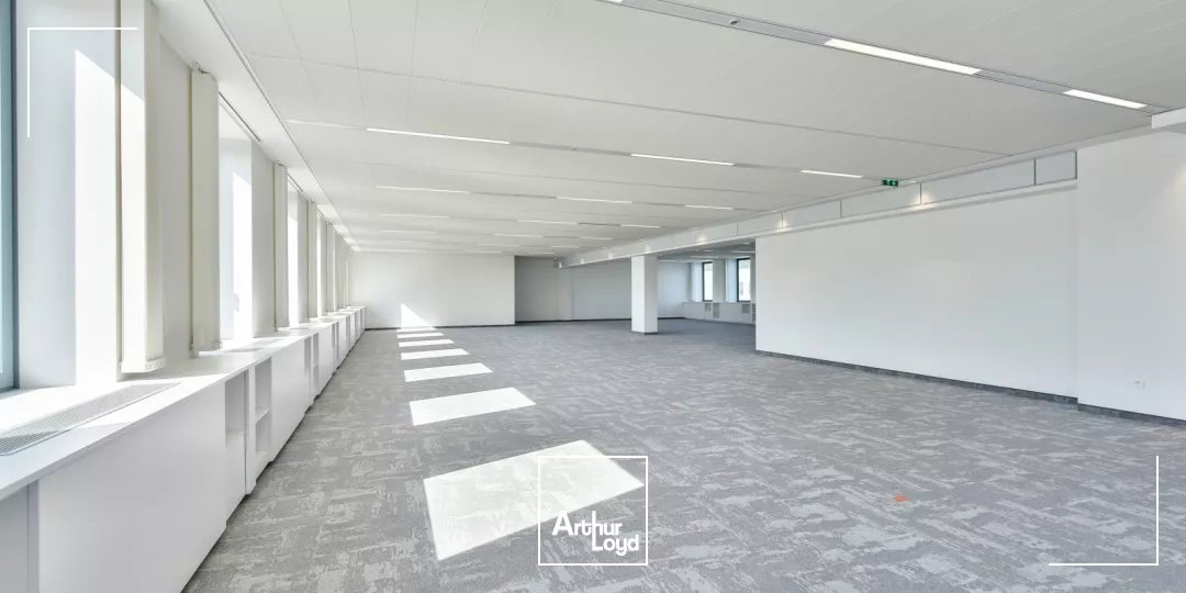 Bureaux à louer à MONTIGNY LE BRETONNEUX 78180