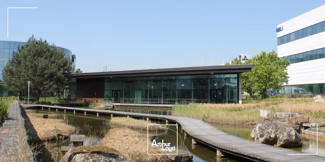 TOUT PRES DES SERVICES DU PARC