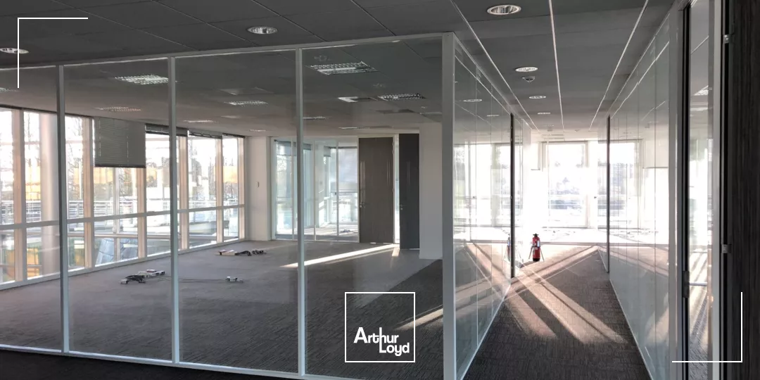 Bureaux certifiés BREEAM à louer - 1 301 m² divisibles dès 260 m² - Paris Nord 2 Roissy CDG
