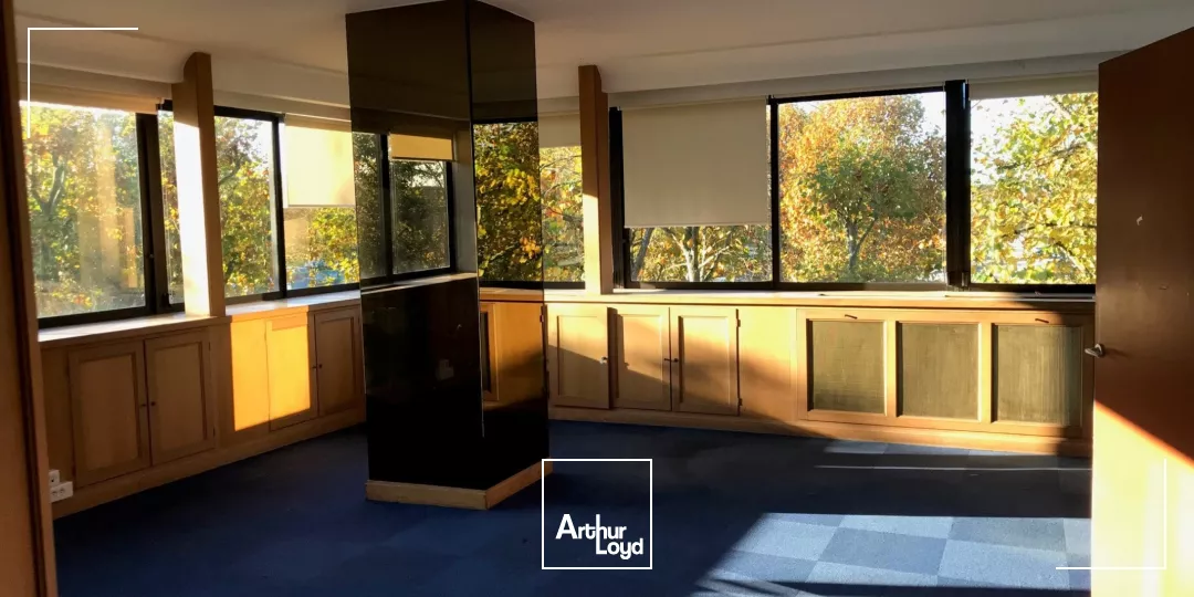BUREAUX RARES SUR CE SECTEUR !