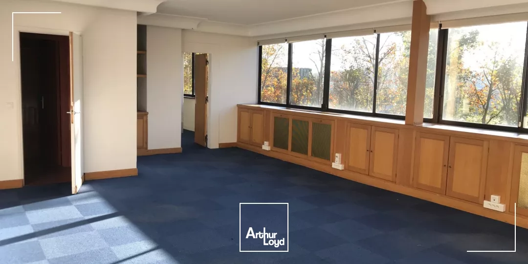 BUREAUX RARES SUR CE SECTEUR !