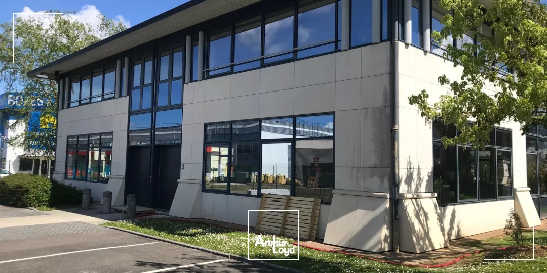 Locaux d'activité à louer à TRAPPES 78190