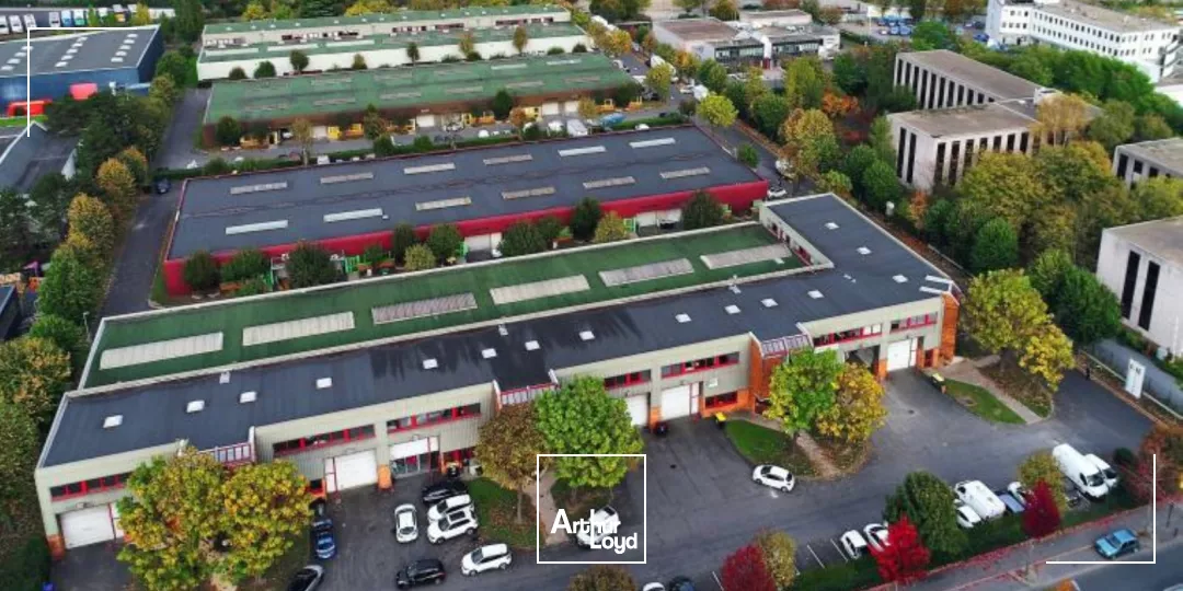 A LOUER : atelier-bureaux à partir de 612 m² - ZI Coudray Blanc-Mesnil - Rénové - A1/A3/RER B - HSP 6m