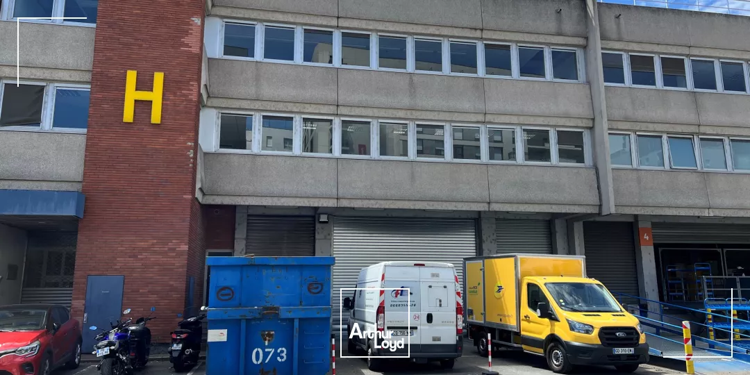 Saint-Ouen - Location de locaux d'activités et entrepôts à quai polyvalents avec bureaux, dès 559 m²