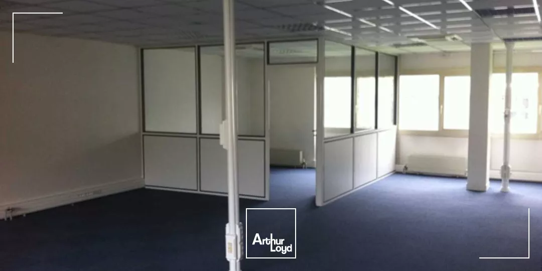 Activités et Bureaux à louer à LES ULIS 91940