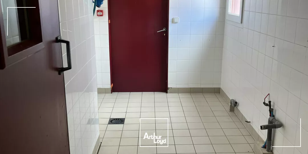 LOCAL AMÉNAGÉ POUR RESTAURATION - LA CRECHE/NIORT 