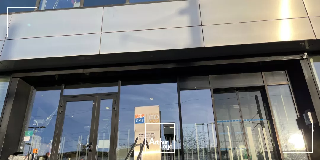 IMMEUBLE DE BUREAUX A LOUER PIED DE GARE ERMONT-EAUBONNE