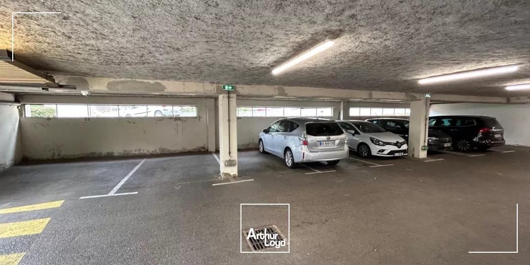 Bureaux de standing à louer avec parkings en ZFU - 13016 Marseille