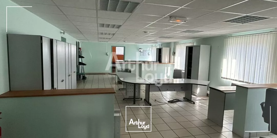 SAINT AIGNAN - LOCATION LOCAL D'ACTIVITÉ DE 440 M² - AXE PASSANT