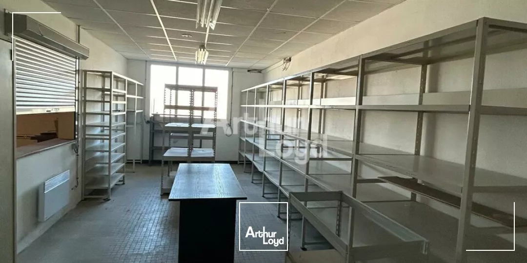 SAINT AIGNAN - LOCATION LOCAL D'ACTIVITÉ DE 440 M² - AXE PASSANT