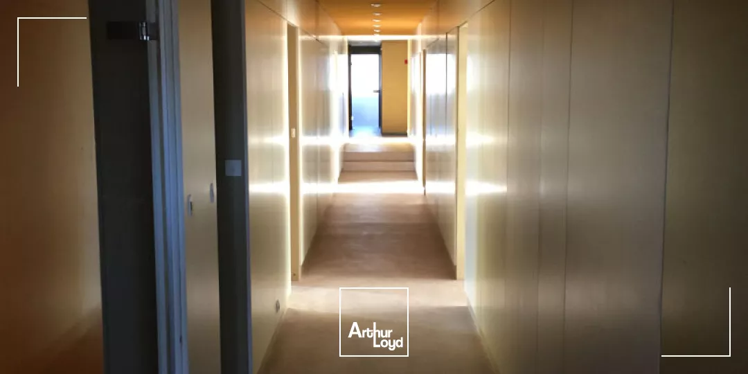 Proche Limoges centre - Plateau de Bureaux de 400 m² à rafraîchir