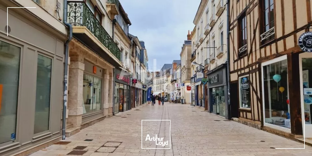 VENDÔME - LOCATION LOCAL COMMERCIAL DE 358,08 M² - HYPERCENTRE
