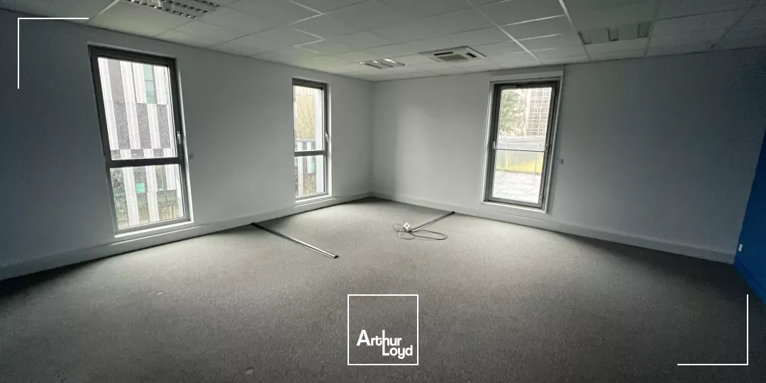 BUREAUX - A LOUER - ILE DE NANTES - IMMEUBLE KANOA