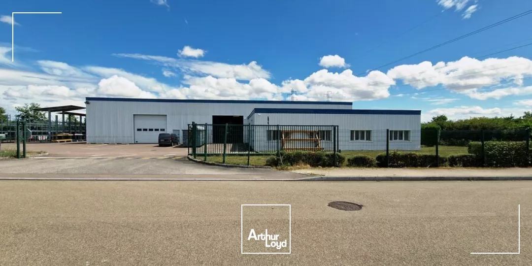 A LOUER  BATIMENT INDEPENDANT - ZAE CAP NORD