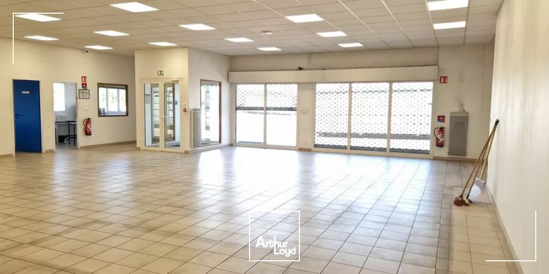 A LOUER  BATIMENT INDEPENDANT - ZAE CAP NORD