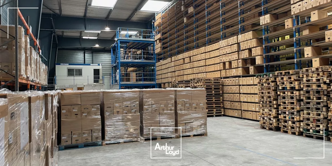 Entrepôts à louer à HEUDEBOUVILLE 27400