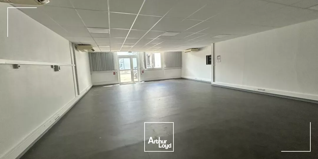 Zone Verte - Proximité échangeur Nord - Bureaux 100 m²