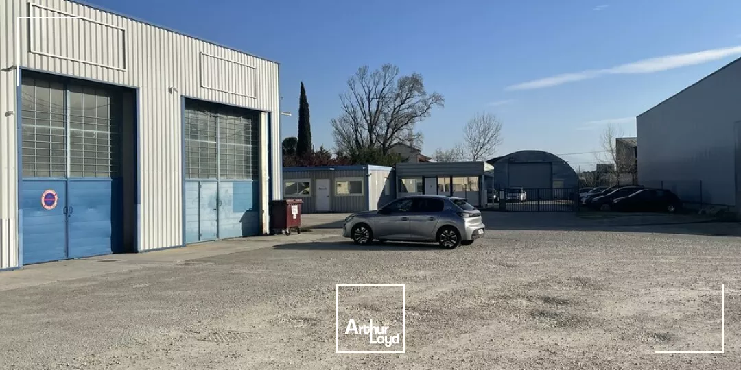 LOCAL D'ACTIVITÉ À LOUER - ORANGE NORD - 335 m²
