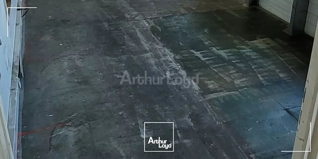 LOCAL D'ACTIVITE - ENTREPOT à LOUER de 430 m²