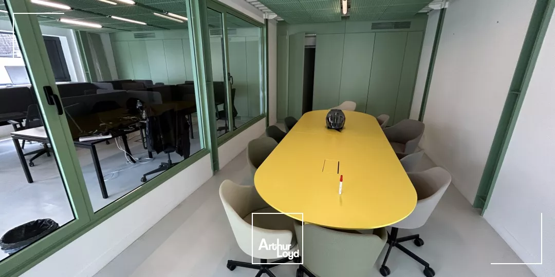 Bureaux atypiques à Courbevoie - Prestations de qualité - Environnement résidentiel