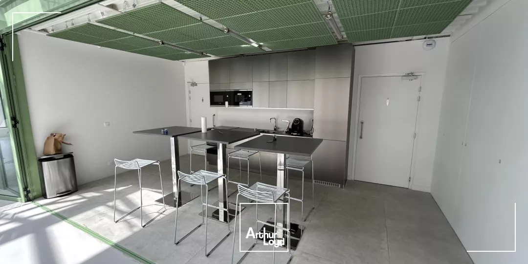 Bureaux atypiques à Courbevoie - Prestations de qualité - Environnement résidentiel