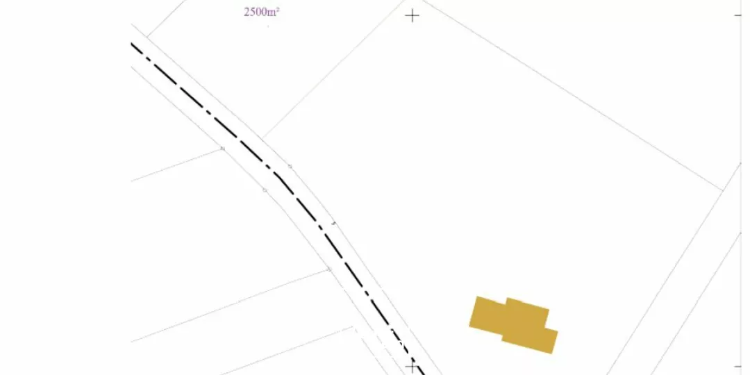 VENDRENNE  ENSEMBLE DE BUREAUX AVEC TERRAIN CONSTRUCTIBLE À LA VENTE