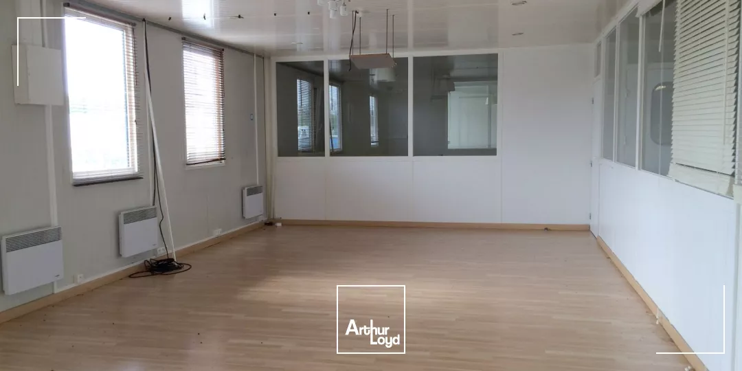 Entrepôt messagerie - quais - A1