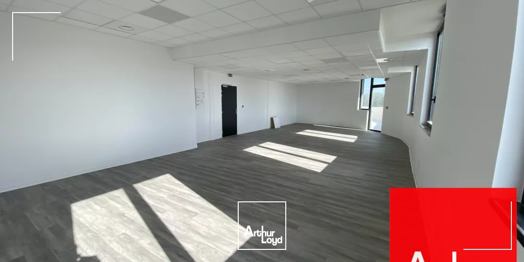 A VENDRE BUREAUX 92M2 - PROCHE PORT - SÈTE
