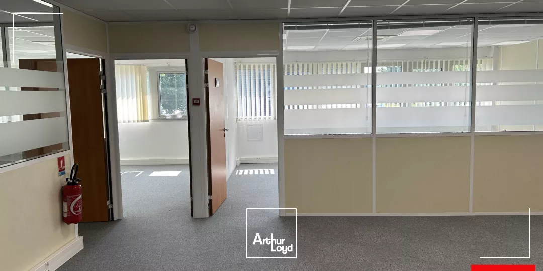 BUREAUX À LOUER À PARTIR DE 18 m² - CASTELNAU D'ESTRÈTEFONDS