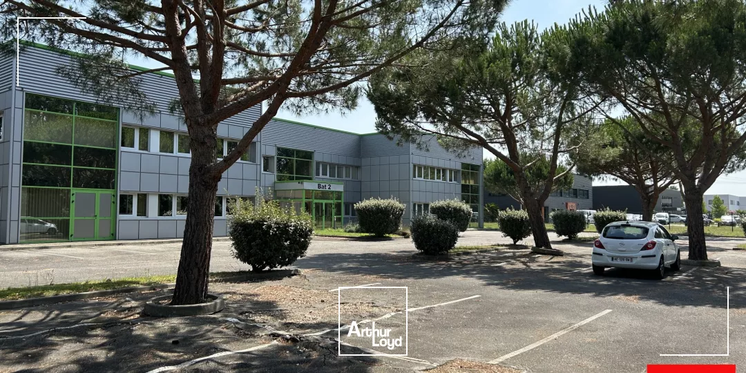 BUREAUX À LOUER À PARTIR DE 18 m² - CASTELNAU D'ESTRÈTEFONDS