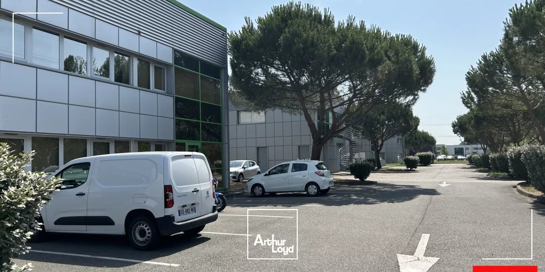 BUREAUX À LOUER À PARTIR DE 18 m² - CASTELNAU D'ESTRÈTEFONDS