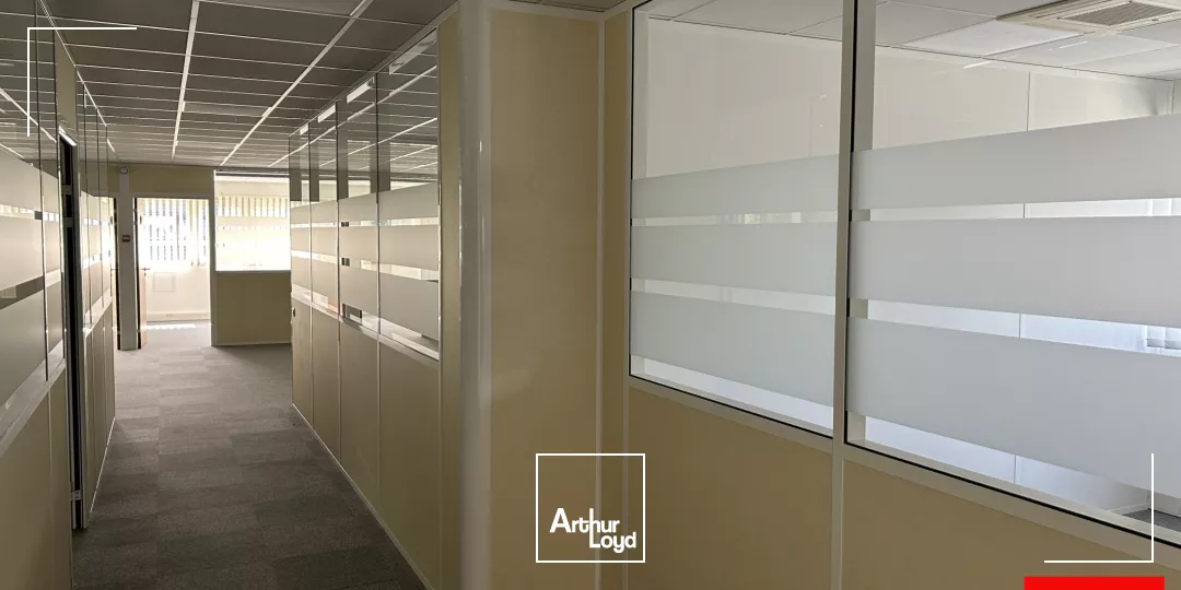 BUREAUX À LOUER À PARTIR DE 18 m² - CASTELNAU D'ESTRÈTEFONDS